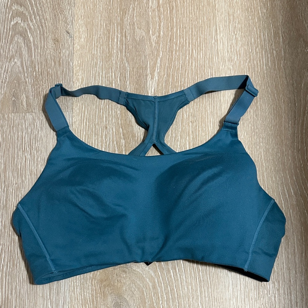 Victoria’s Secret On Point Sports Bra 34C Teal Wireless VSX Athletic Bra